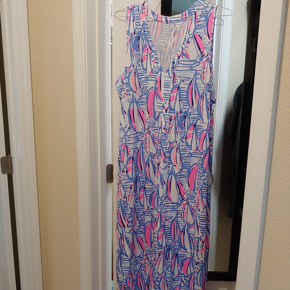 Adorable Lilly Pulitzer Maxi dress